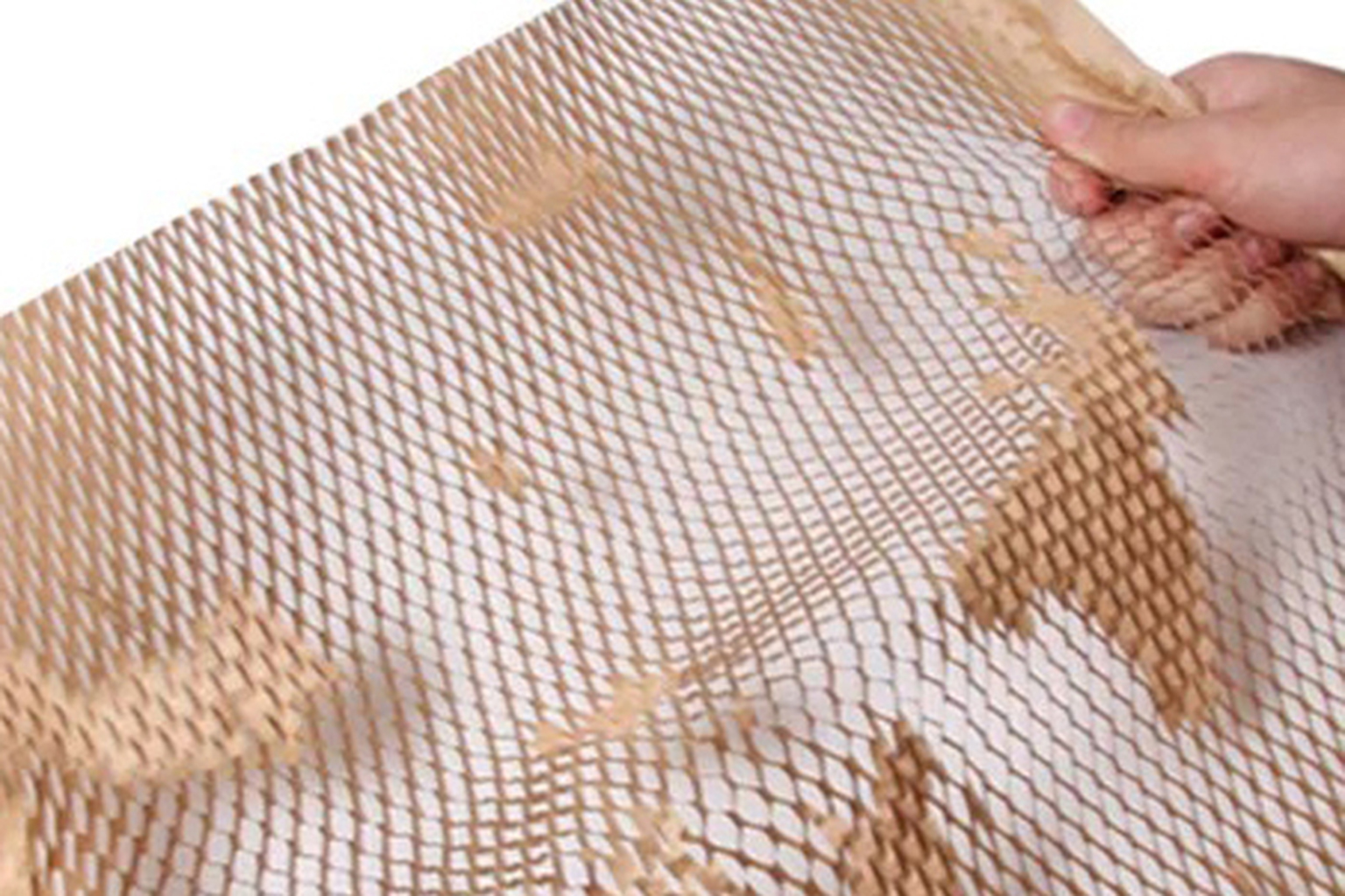 How a Honeycomb Paper Sheet Cutting Machine Improves Packaging Efficiency