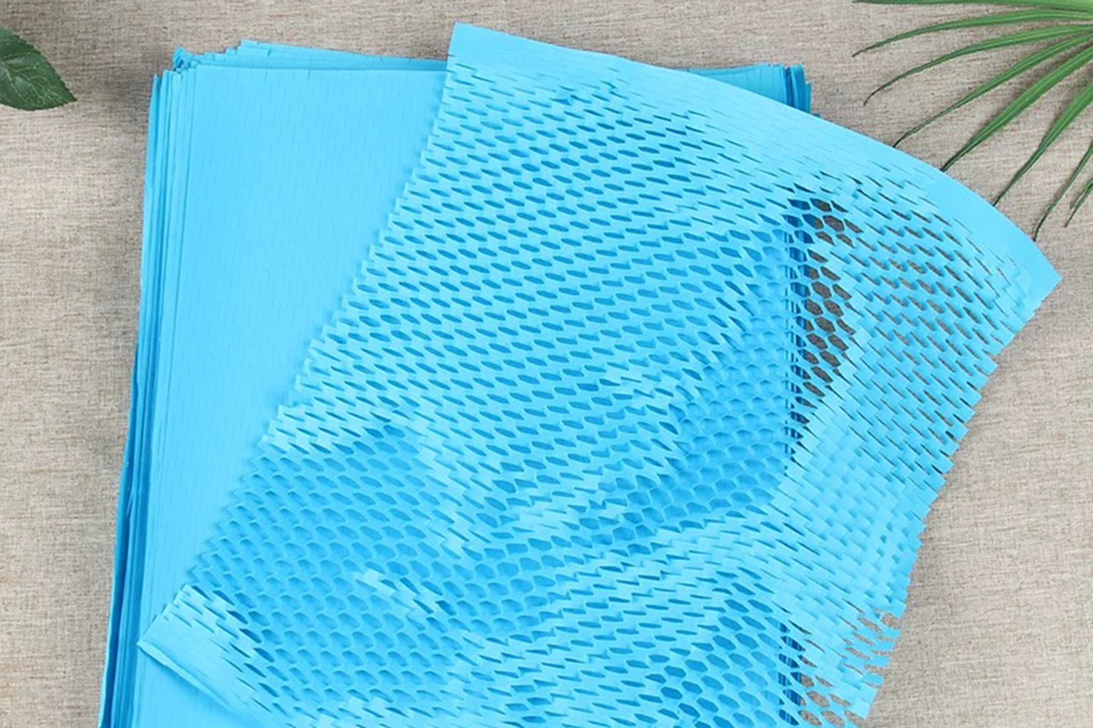 Why Honeycomb Paper Sheet Cutting Machines Are Essential for Eco-Friendly Packaging Manufacturers