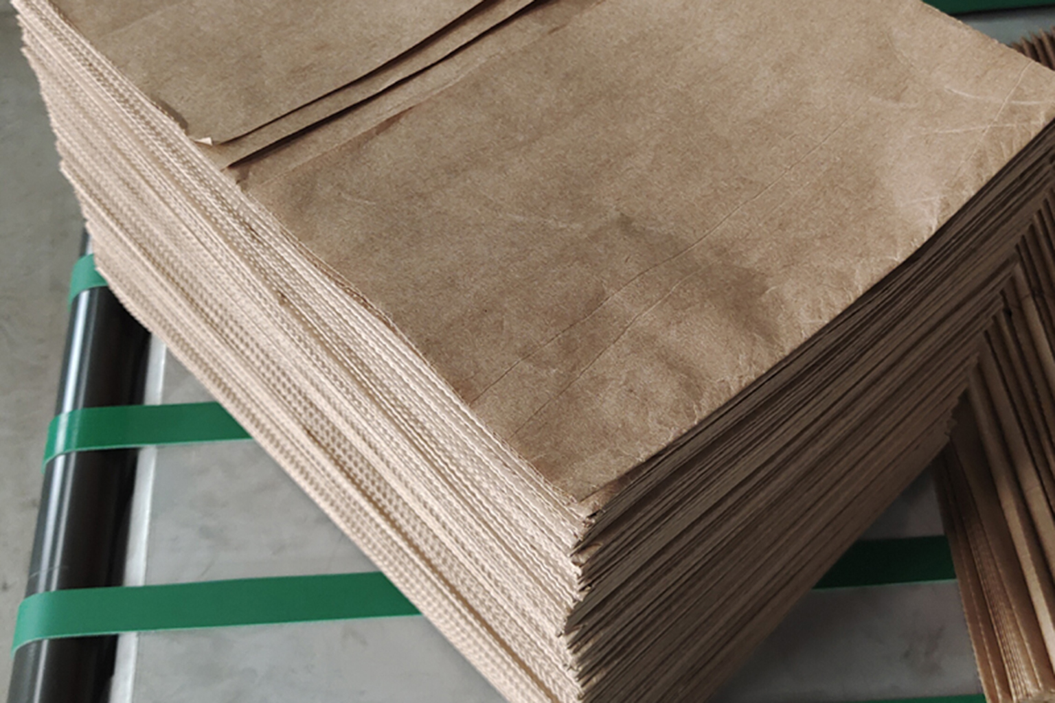 Key Benefits of Using a 150m C-Fold Model 800 Paper Folding Machine